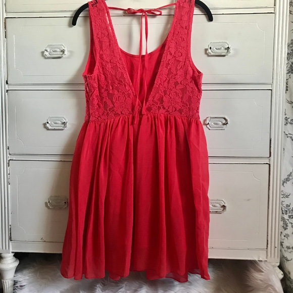 FOREVER 21 / Coral Lace Dress - Picture 5 of 7